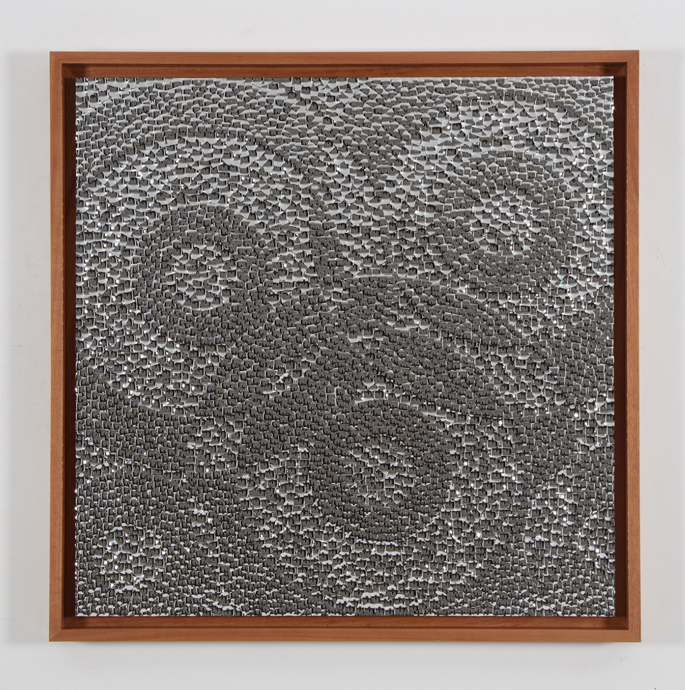 7,921, 2024 3.303 fragmentos côncavos e 4.618 